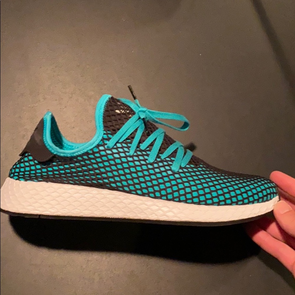 Adidas Deerupt Runner Sneakers